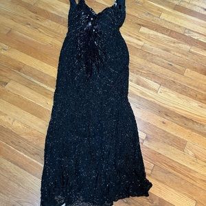 BLACK TIE VINTAGE FULL BEADED BLACK GOWN SZ 6, excellent condition